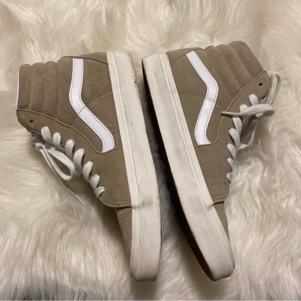 Vans - Picture 4 of 11